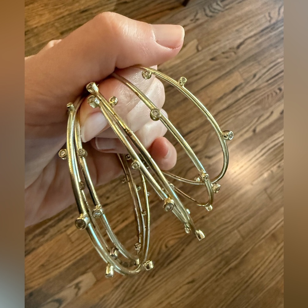 Kendra Scott gold tone bangle bracelets (7 bangles) - Picture 5 of 6